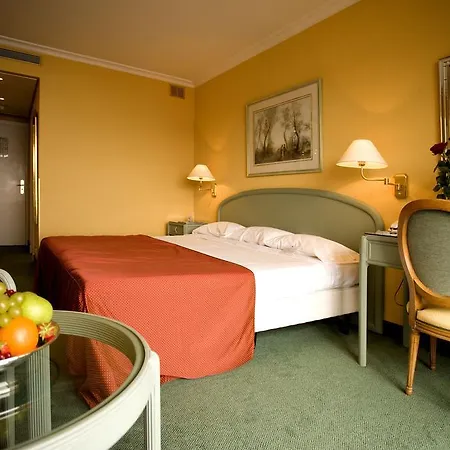 Vista Palace Hotel&beach - Monte Carlo View רוקברון-קאפ-מרט